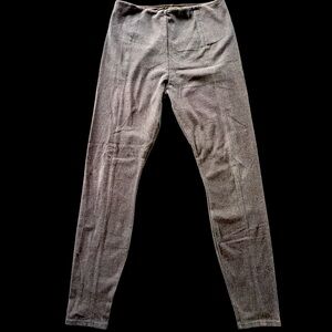 Charcoal Lysse leggings with key pocket & tummy panel. Warn & stretchy women’s M